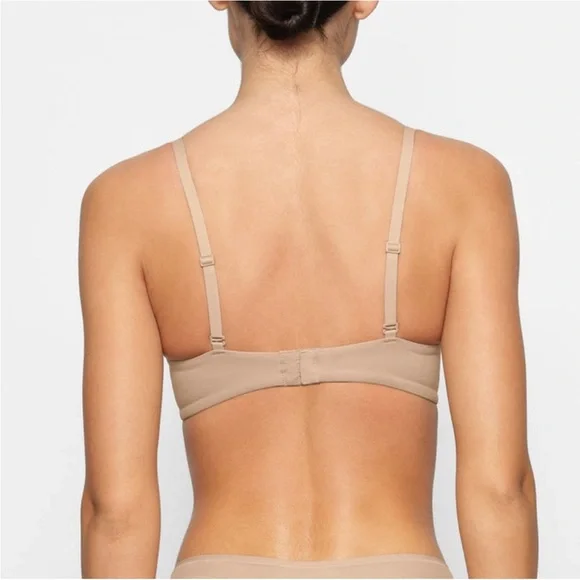 H40 Skims fits everybody t-shirt bra Ochre size 36DD NWT - Picture 4 of 6